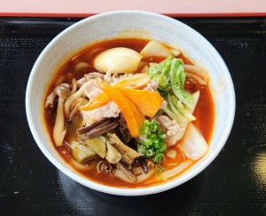 25マグマ山菜うどん1@990