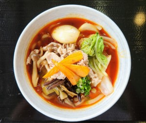 25マグマ山菜うどん3@990